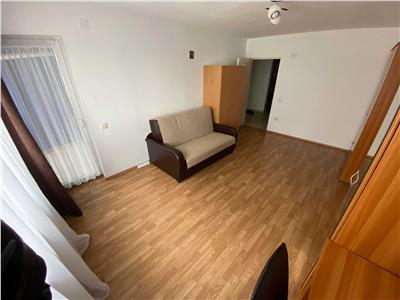 Apartament cu 2 camere, cu centrala termica proprie, pet friendly, balcon, loc de parcare